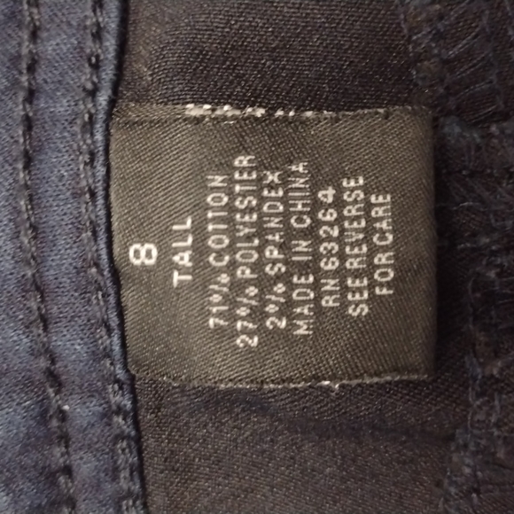 Roz & Ali Women's Jeans* Size 8 Tall* Dark Wash* Great Used Condition* - Picture 3 of 6